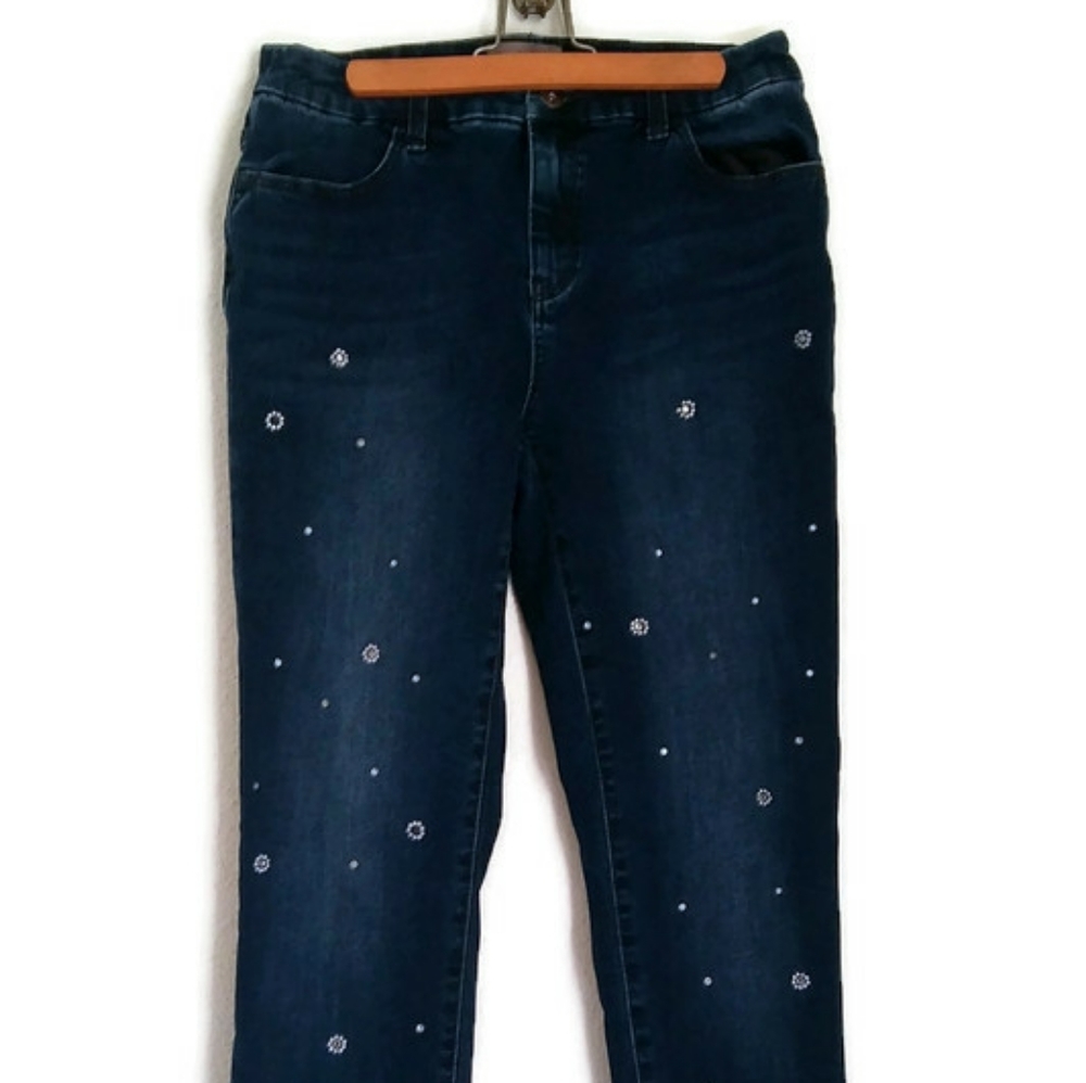 Chico's Embellished Women's Denim stretch Jeans - Picture 6 of 7
